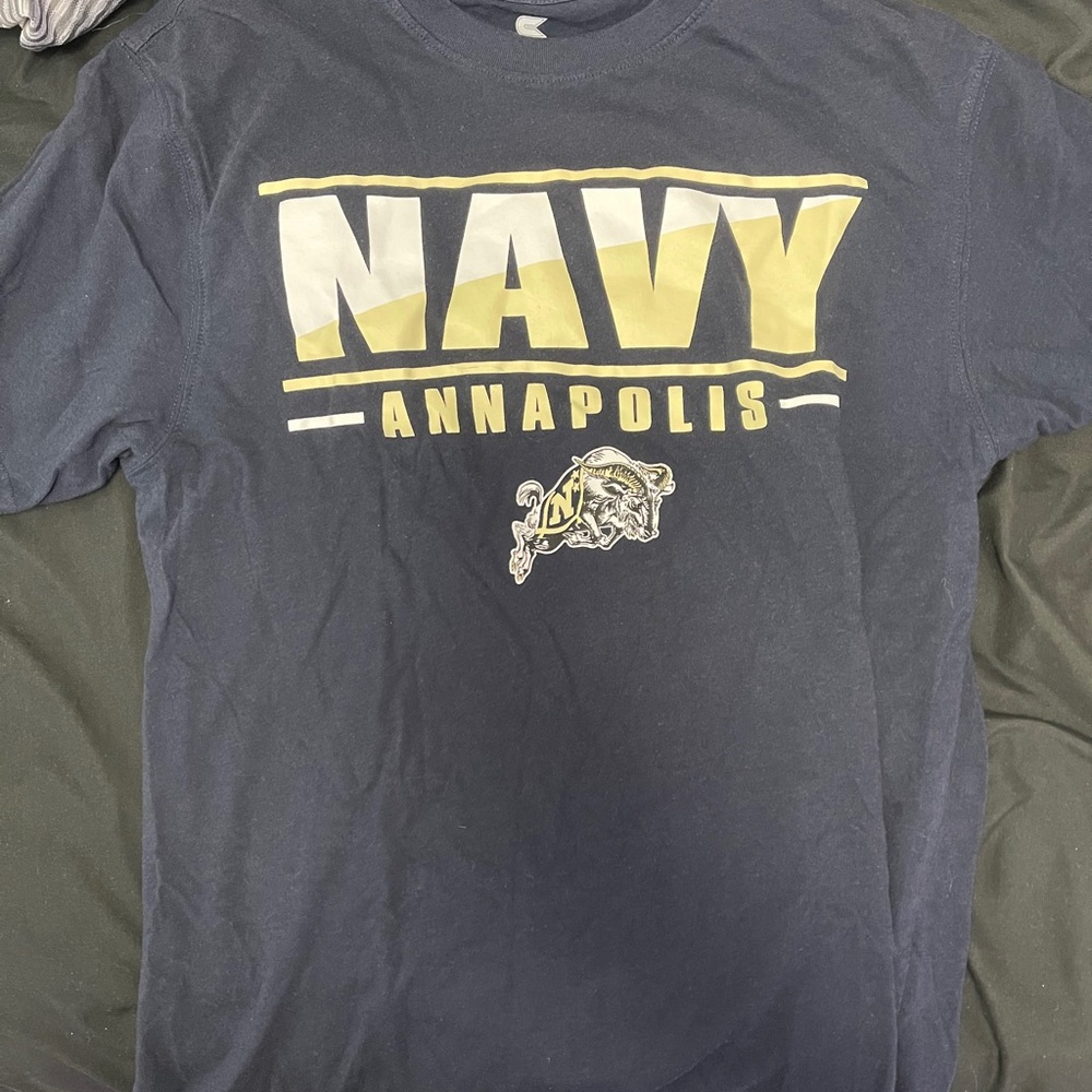 Navy tee